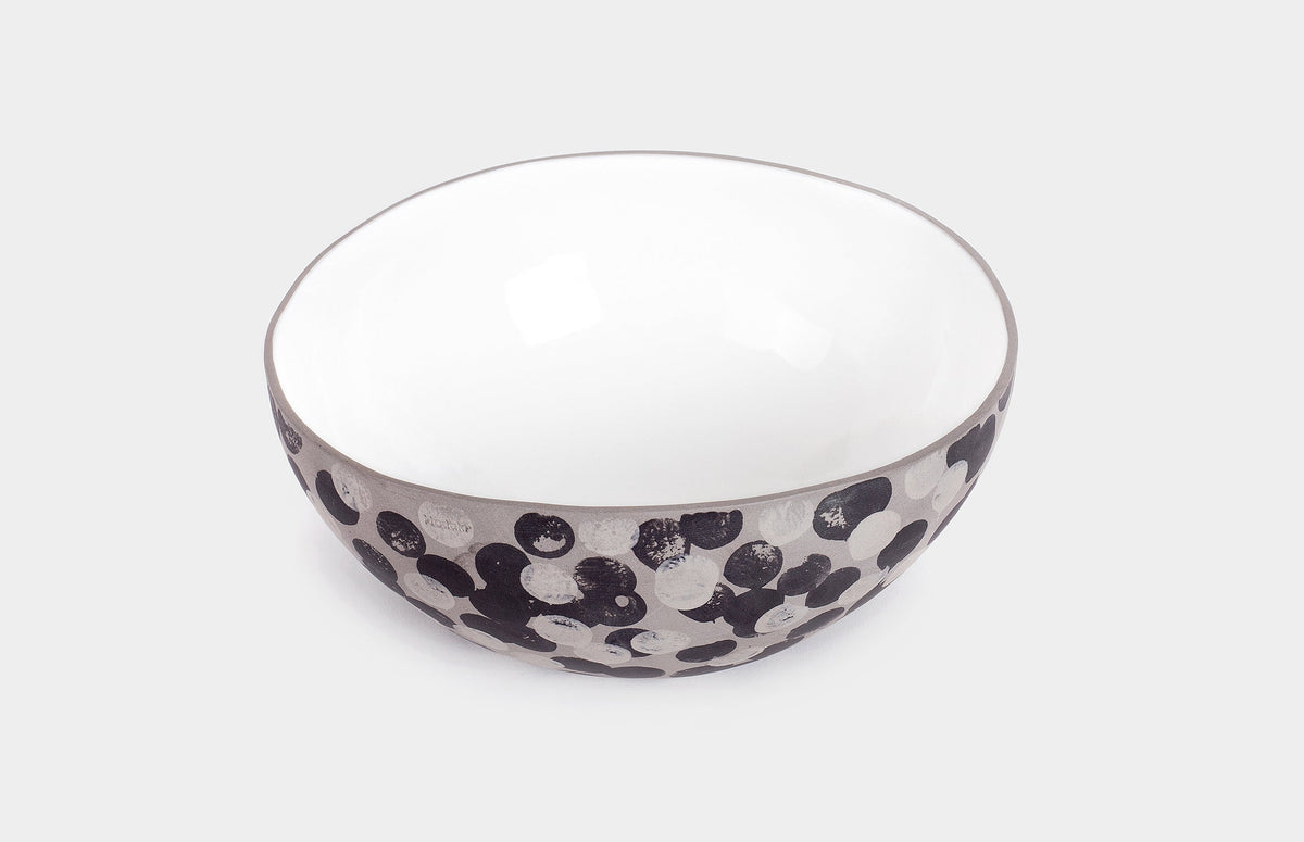 Misa Dots – Hadaki, aranżacja