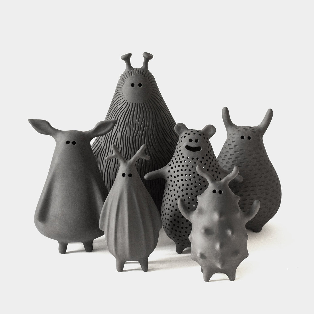Aurora — rzeźba ceramiczna, kolekcja Creatures – Hadaki, aranżacja