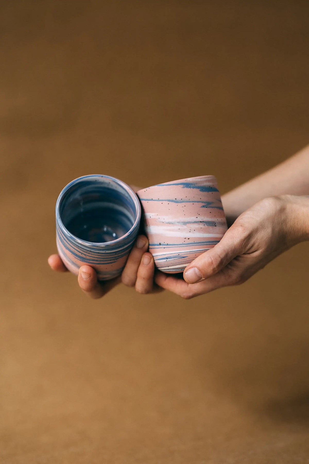 Kubek PopUp NIEBKO – Zakwas Studio, aranżacja