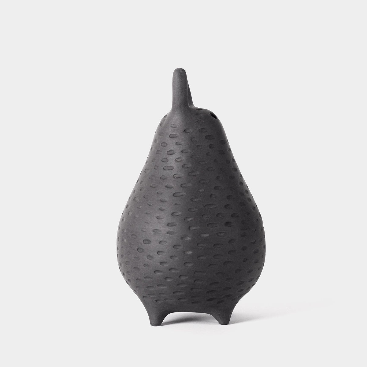Renata — rzeźba ceramiczna, kolekcja Creatures – Hadaki, aranżacja