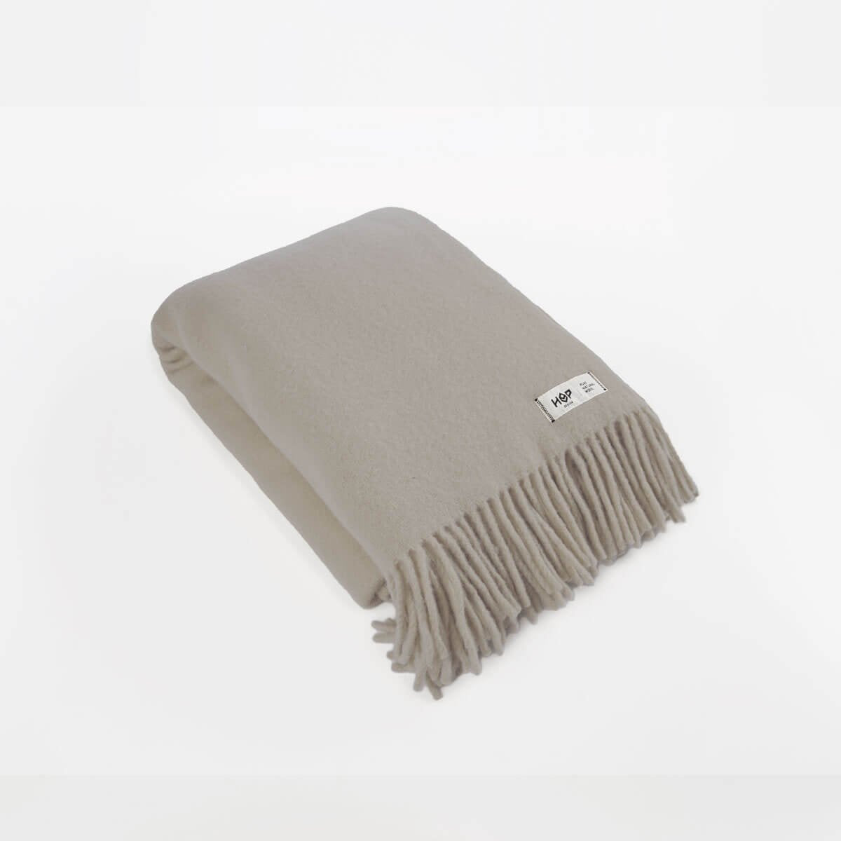 Koc YETI szary ziemisty – Hop Design, koc z wełny merynosa