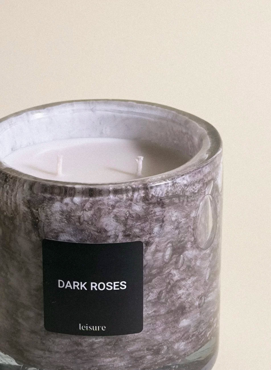 Świeca zapachowa Dark Roses – Moroccan Dusk – świeca sojowa zapachowa Leisure