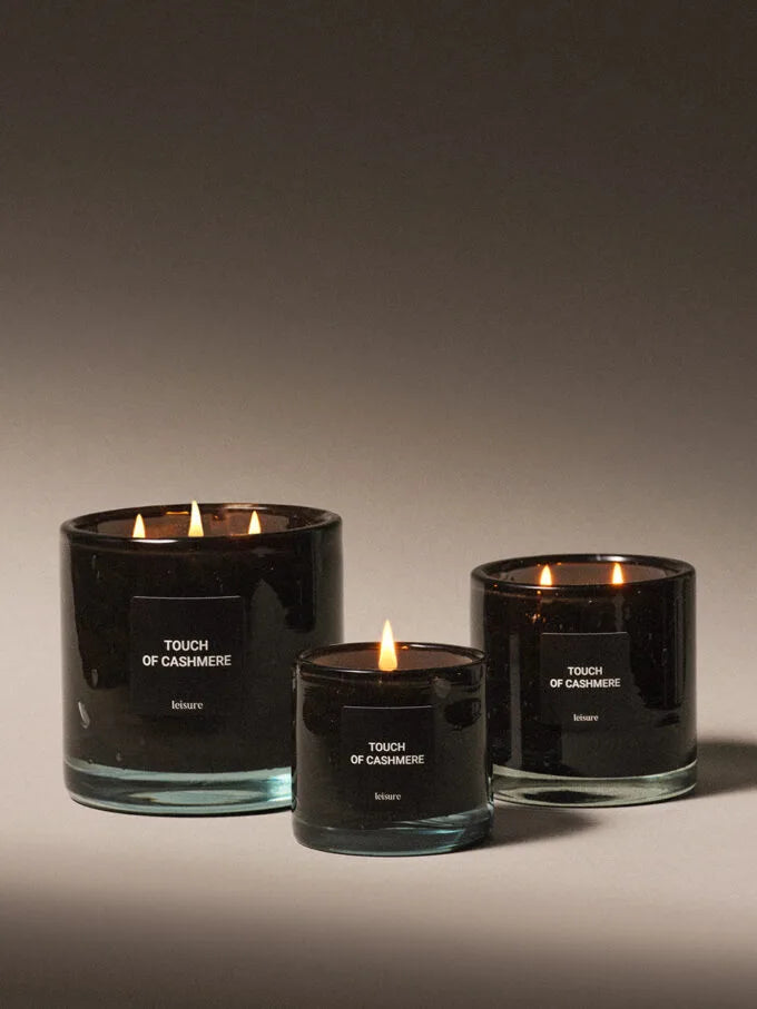 Świeca zapachowa Touch of Cashmere – Minimalist Comfort | Korzenna, otulająca, ręcznie robiona