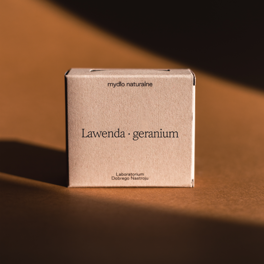 Mydło w Kostce – Lawenda i Geranium – mydło naturalne rzemieślnicze Laboratorium Dobrego Nastroju