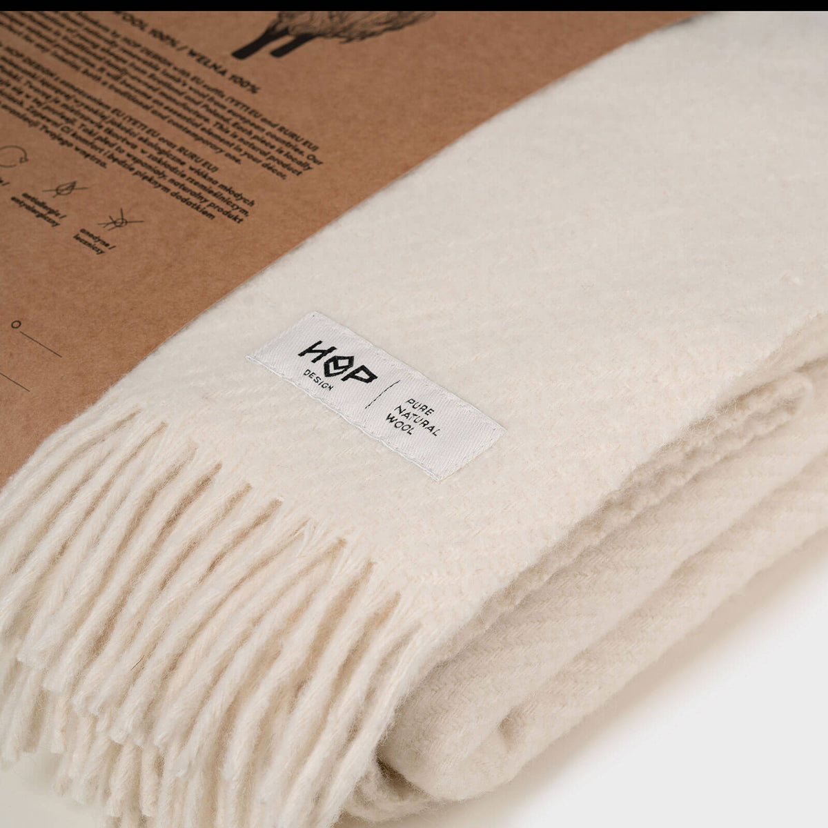 Koc ALPAK kremowy – Hop Design, detal