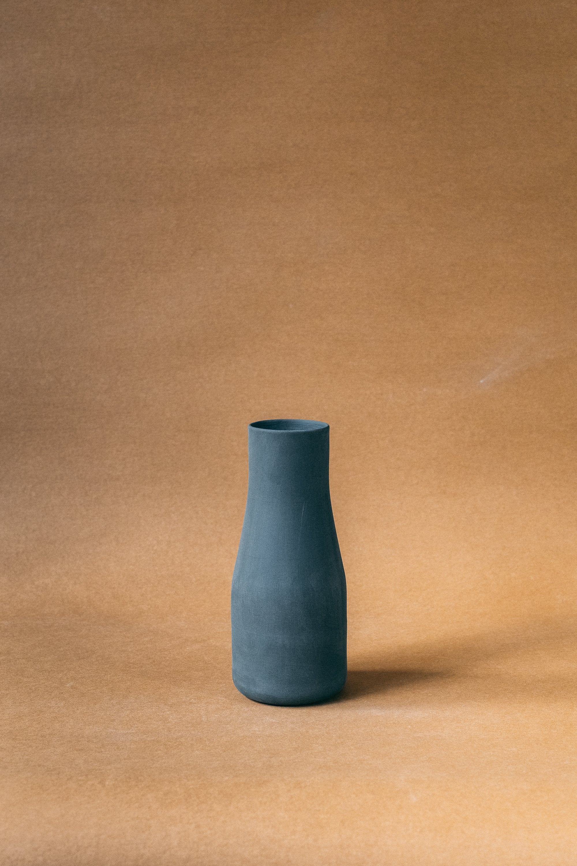 Karafka TAP – ceramiczny kubek handmade Zakwas Studio